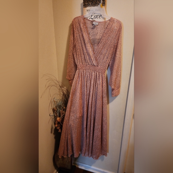 Alexa B Nites Dresses & Skirts - Alexa B Nites sz 8 sparkly pink leopard print maxi dress with elastic waist.